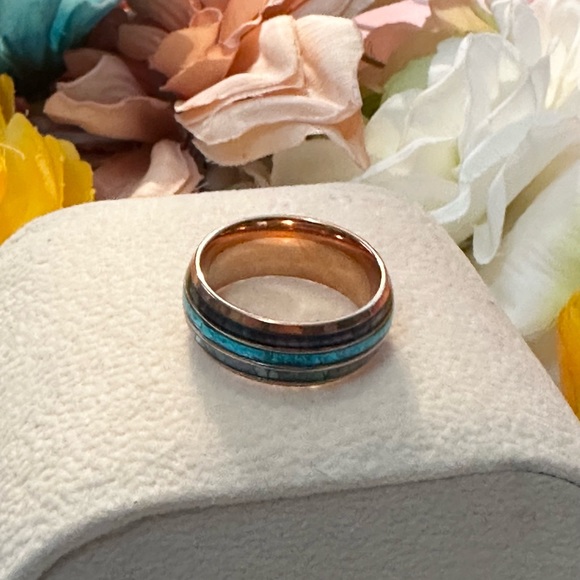 Blue Abalone Shell & Rose Gold Band Style Ring NEW! - Picture 4 of 6